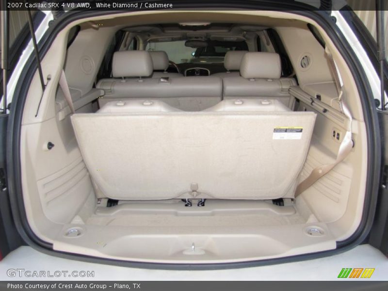  2007 SRX 4 V8 AWD Trunk
