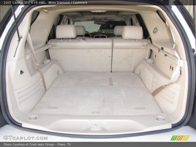  2007 SRX 4 V8 AWD Trunk