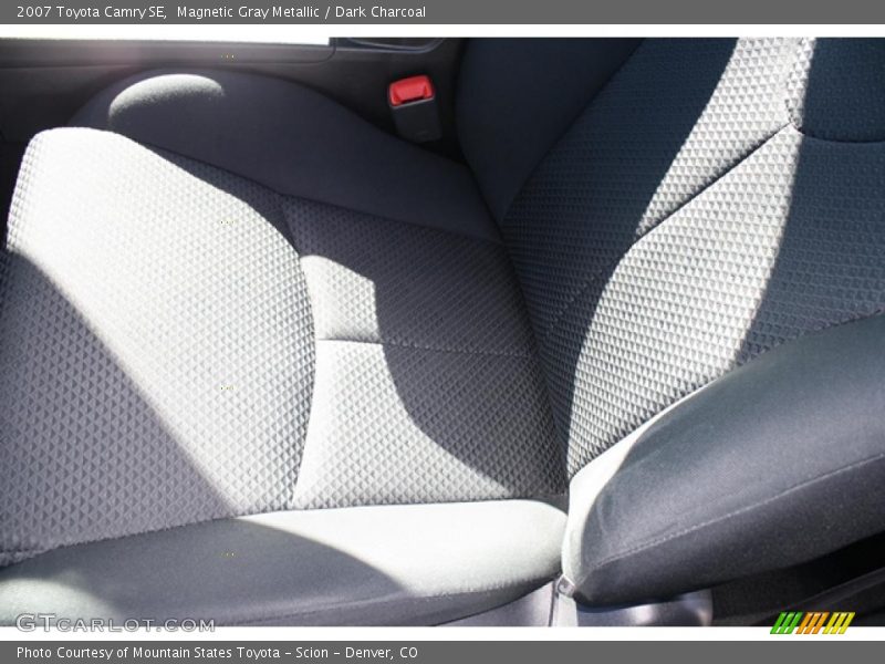 Magnetic Gray Metallic / Dark Charcoal 2007 Toyota Camry SE