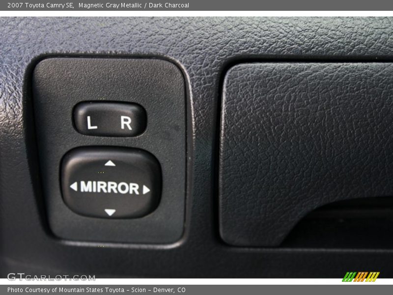 Magnetic Gray Metallic / Dark Charcoal 2007 Toyota Camry SE