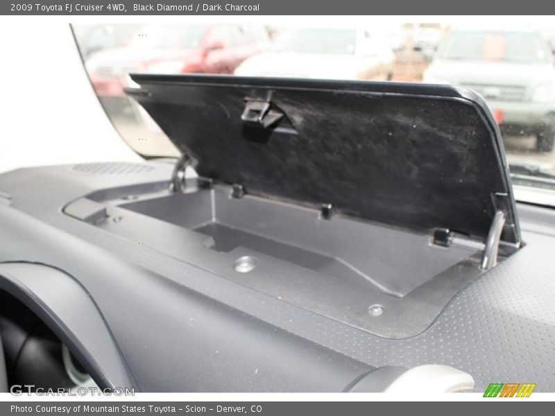 Black Diamond / Dark Charcoal 2009 Toyota FJ Cruiser 4WD