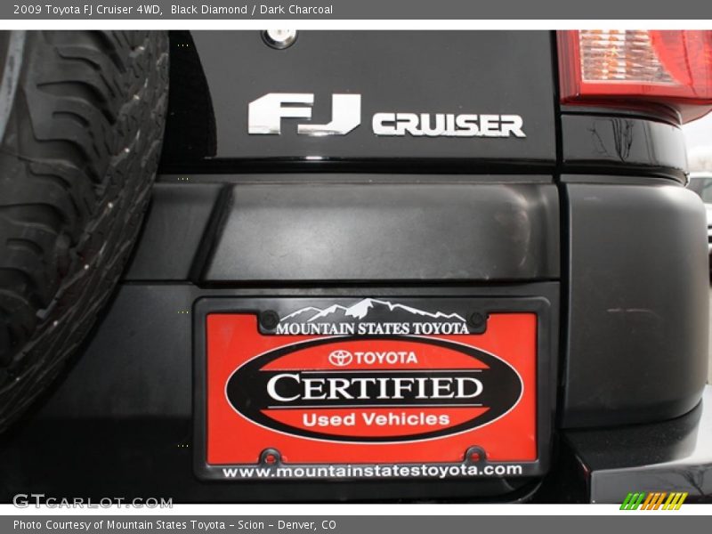 Black Diamond / Dark Charcoal 2009 Toyota FJ Cruiser 4WD