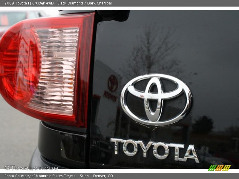 Black Diamond / Dark Charcoal 2009 Toyota FJ Cruiser 4WD