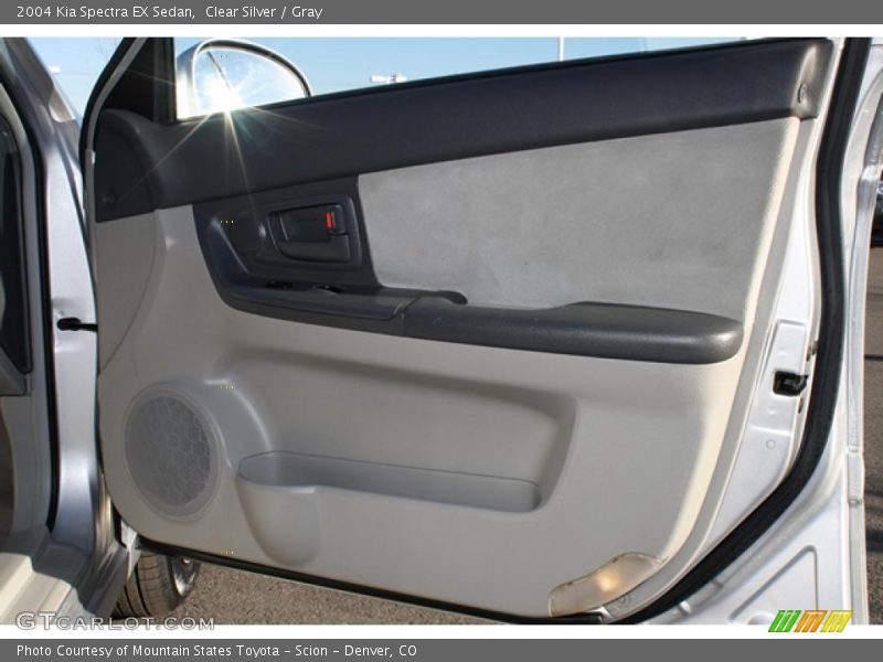 Clear Silver / Gray 2004 Kia Spectra EX Sedan