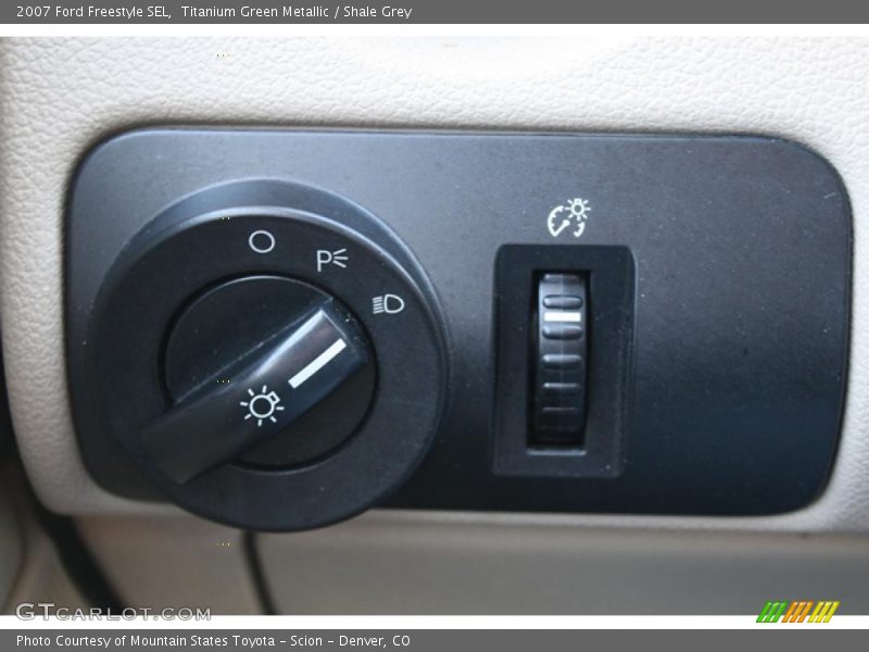 Titanium Green Metallic / Shale Grey 2007 Ford Freestyle SEL