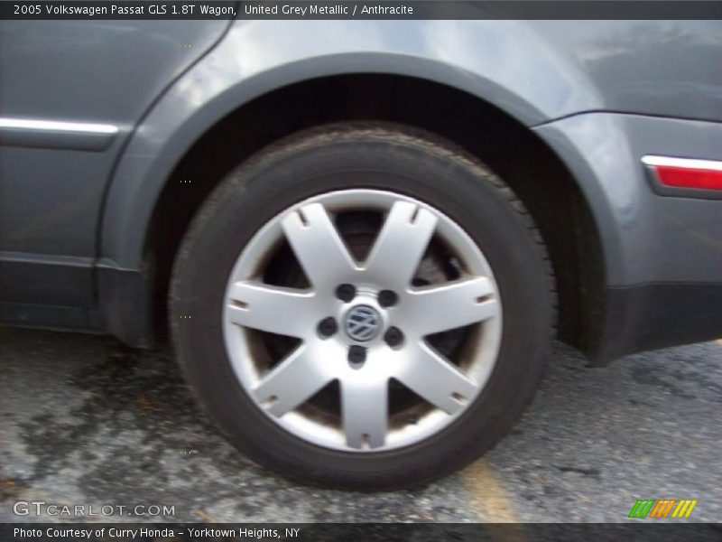 United Grey Metallic / Anthracite 2005 Volkswagen Passat GLS 1.8T Wagon