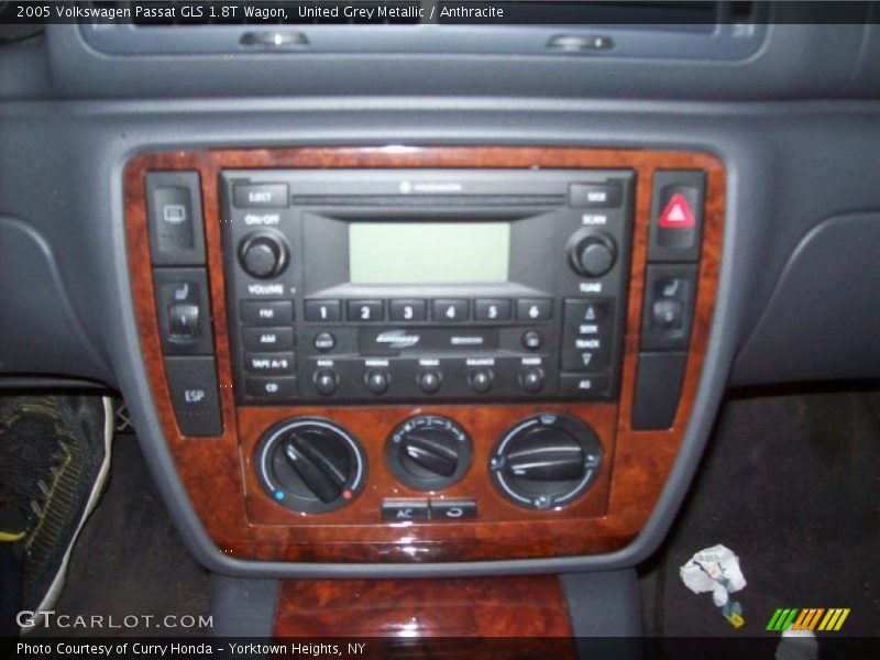United Grey Metallic / Anthracite 2005 Volkswagen Passat GLS 1.8T Wagon