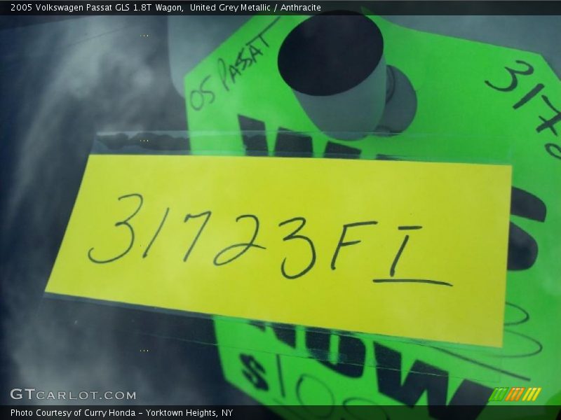 United Grey Metallic / Anthracite 2005 Volkswagen Passat GLS 1.8T Wagon