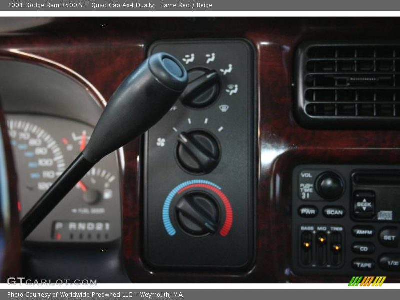 Controls of 2001 Ram 3500 SLT Quad Cab 4x4 Dually