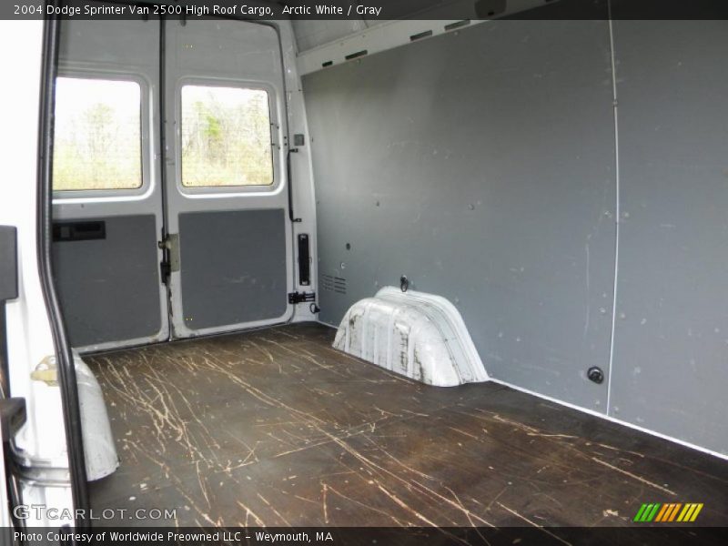 2004 Sprinter Van 2500 High Roof Cargo Trunk
