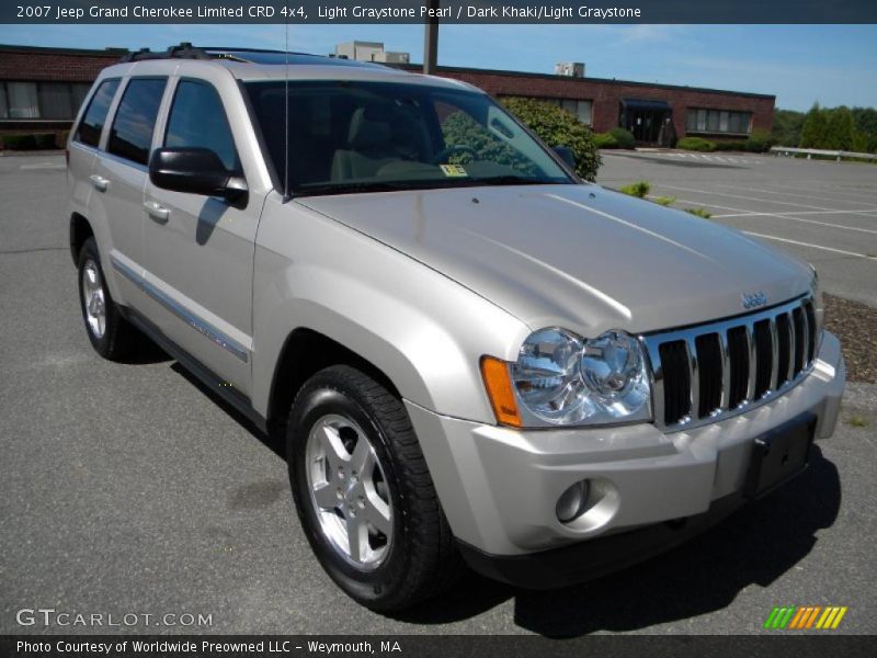 Front 3/4 View of 2007 Grand Cherokee Limited CRD 4x4