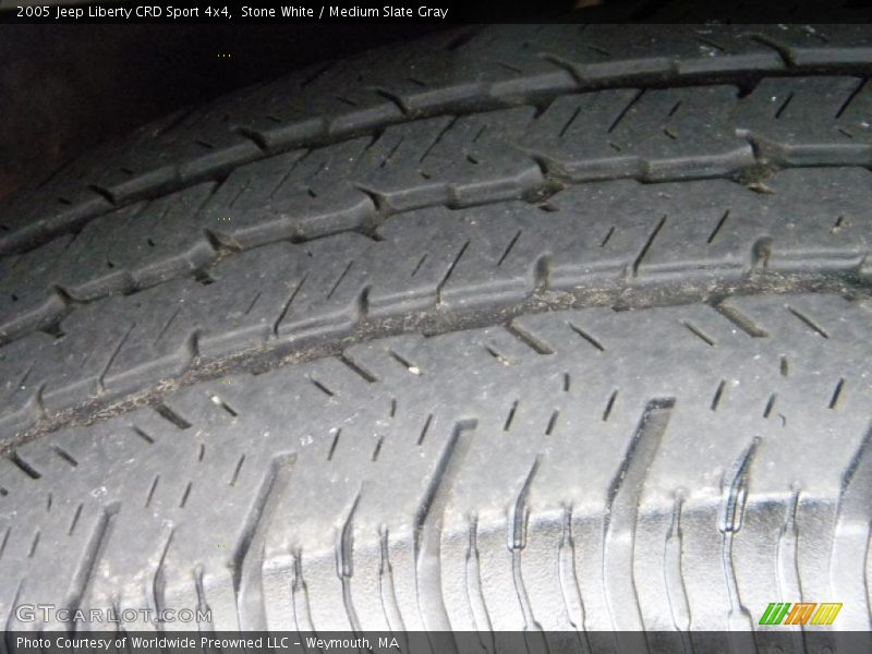 Stone White / Medium Slate Gray 2005 Jeep Liberty CRD Sport 4x4