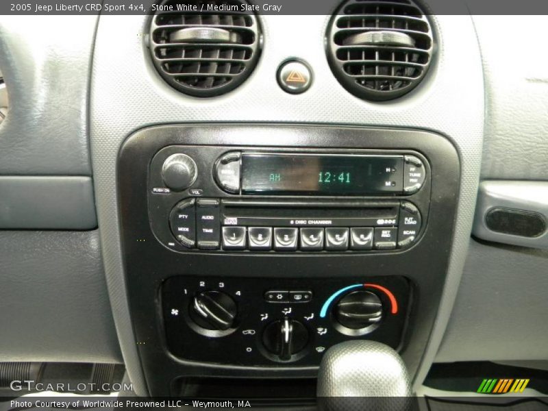 Controls of 2005 Liberty CRD Sport 4x4