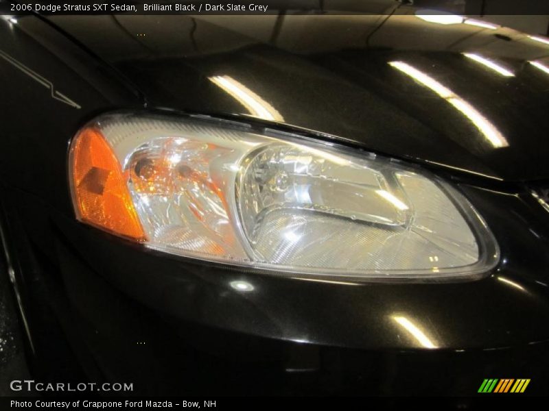 Brilliant Black / Dark Slate Grey 2006 Dodge Stratus SXT Sedan