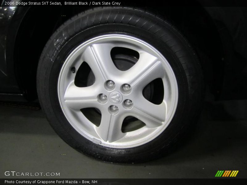  2006 Stratus SXT Sedan Wheel