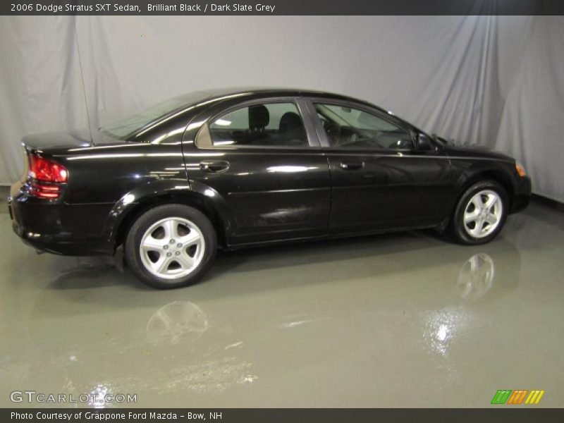 Brilliant Black / Dark Slate Grey 2006 Dodge Stratus SXT Sedan
