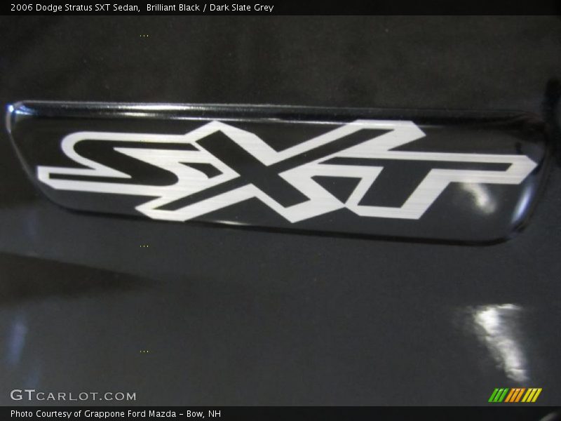  2006 Stratus SXT Sedan Logo