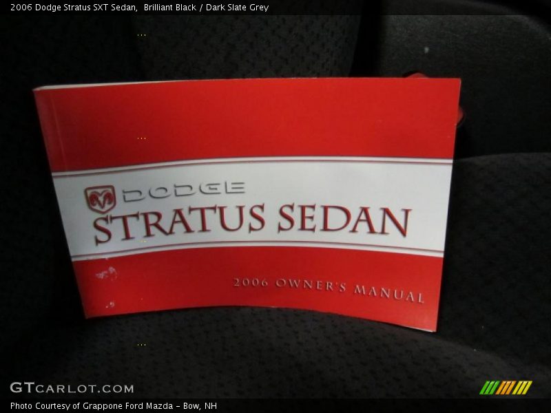 Brilliant Black / Dark Slate Grey 2006 Dodge Stratus SXT Sedan