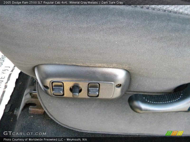 Controls of 2005 Ram 2500 SLT Regular Cab 4x4