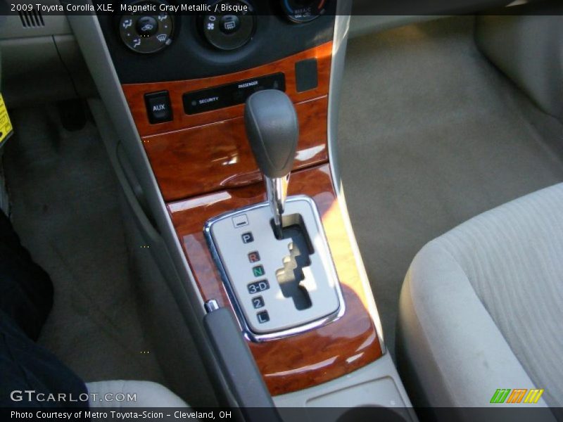 Magnetic Gray Metallic / Bisque 2009 Toyota Corolla XLE