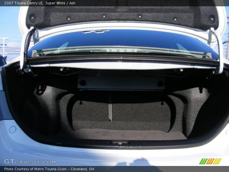 Super White / Ash 2007 Toyota Camry LE