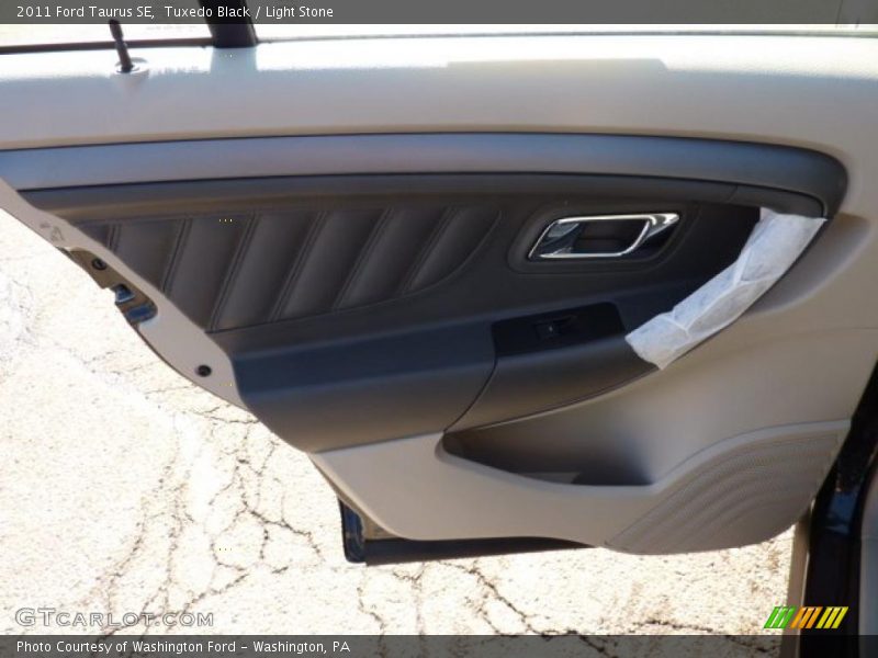 Door Panel of 2011 Taurus SE