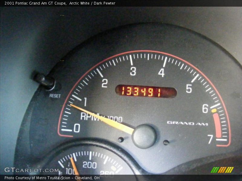 Arctic White / Dark Pewter 2001 Pontiac Grand Am GT Coupe
