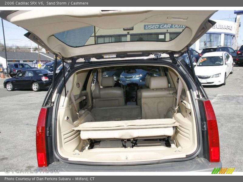 Sand Storm / Cashmere 2006 Cadillac SRX V6