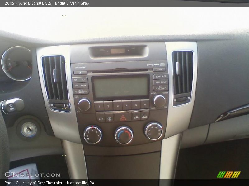 Bright Silver / Gray 2009 Hyundai Sonata GLS