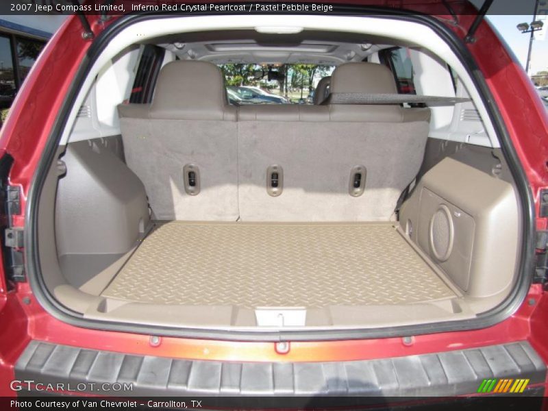 Inferno Red Crystal Pearlcoat / Pastel Pebble Beige 2007 Jeep Compass Limited