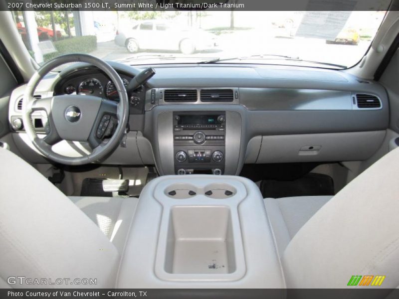 Summit White / Light Titanium/Dark Titanium 2007 Chevrolet Suburban 1500 LT