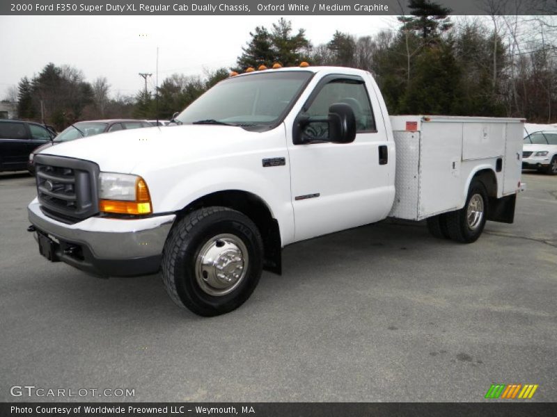 Oxford White / Medium Graphite 2000 Ford F350 Super Duty XL Regular Cab Dually Chassis