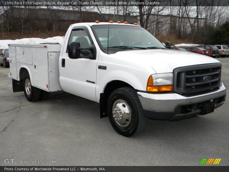 Oxford White / Medium Graphite 2000 Ford F350 Super Duty XL Regular Cab Dually Chassis