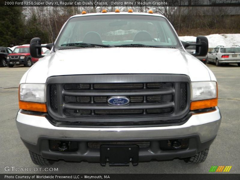 Oxford White / Medium Graphite 2000 Ford F350 Super Duty XL Regular Cab Dually Chassis