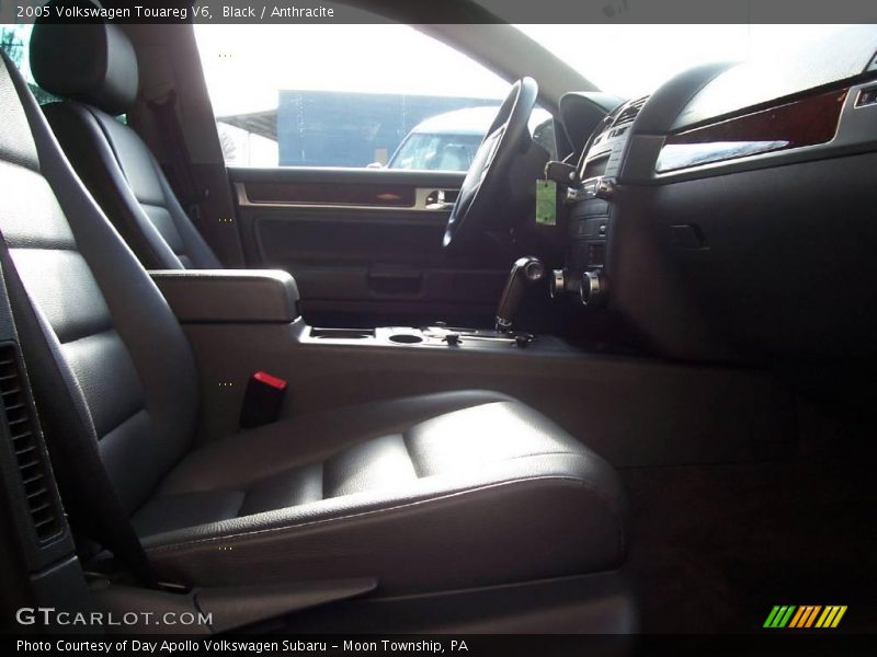 Black / Anthracite 2005 Volkswagen Touareg V6