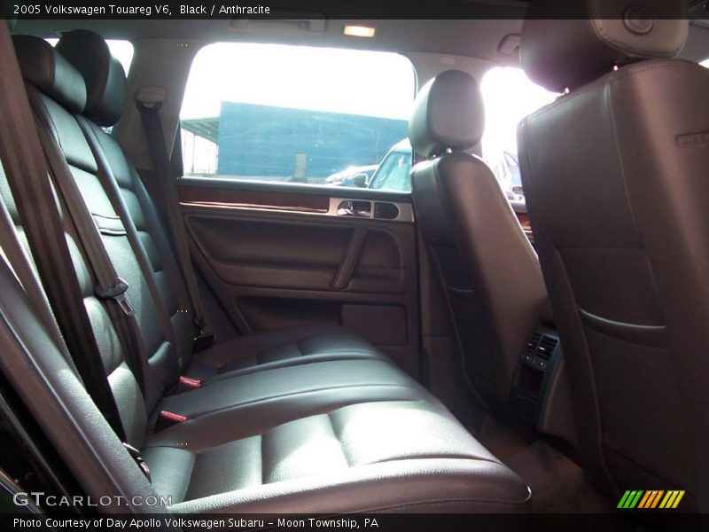 Black / Anthracite 2005 Volkswagen Touareg V6