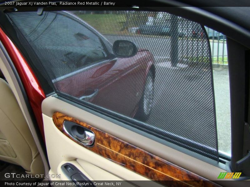 Radiance Red Metallic / Barley 2007 Jaguar XJ Vanden Plas