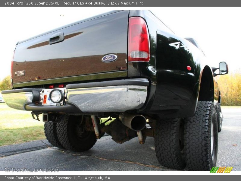 Black / Medium Flint 2004 Ford F350 Super Duty XLT Regular Cab 4x4 Dually