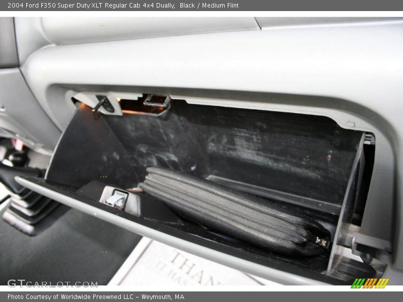 Black / Medium Flint 2004 Ford F350 Super Duty XLT Regular Cab 4x4 Dually