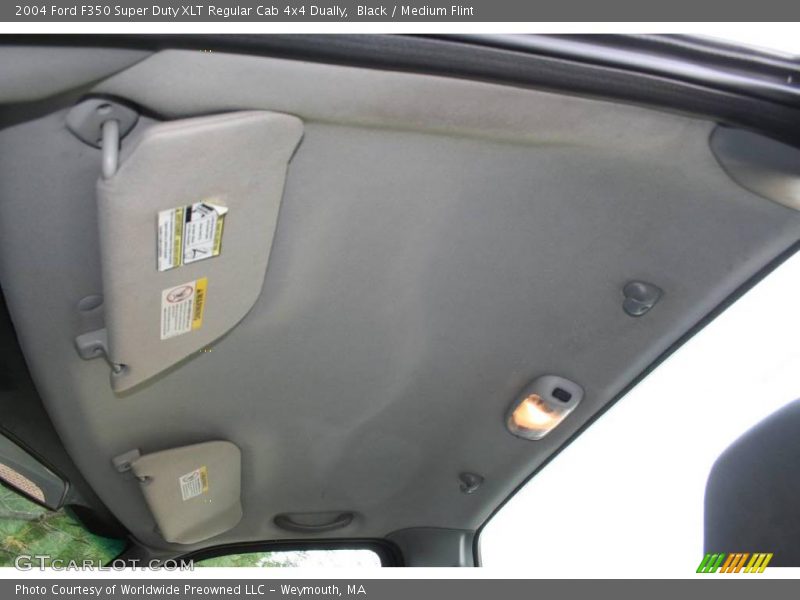  2004 F350 Super Duty XLT Regular Cab 4x4 Dually Medium Flint Interior