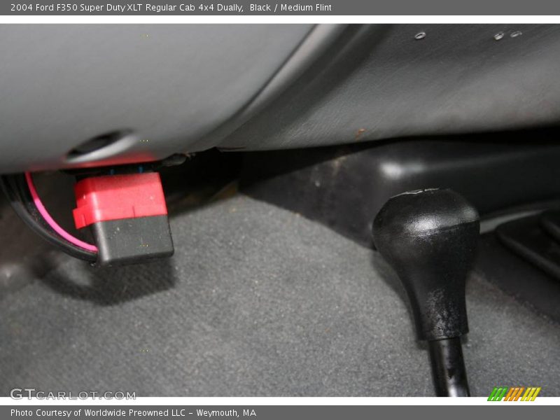 Black / Medium Flint 2004 Ford F350 Super Duty XLT Regular Cab 4x4 Dually