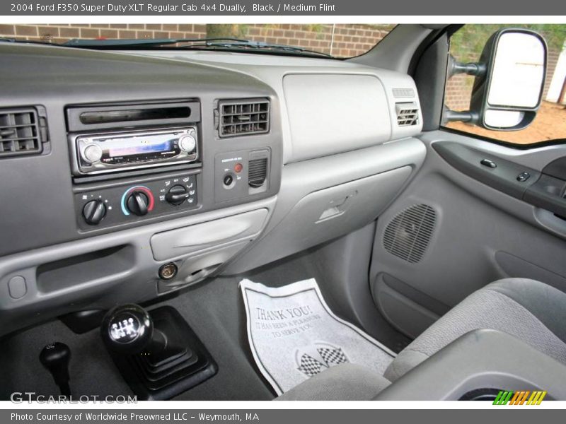 Black / Medium Flint 2004 Ford F350 Super Duty XLT Regular Cab 4x4 Dually