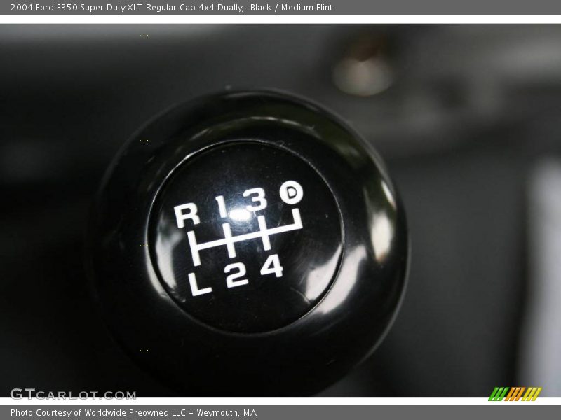  2004 F350 Super Duty XLT Regular Cab 4x4 Dually 6 Speed Manual Shifter