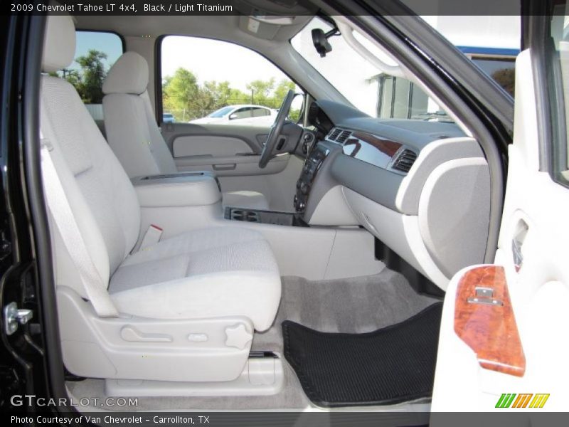Black / Light Titanium 2009 Chevrolet Tahoe LT 4x4