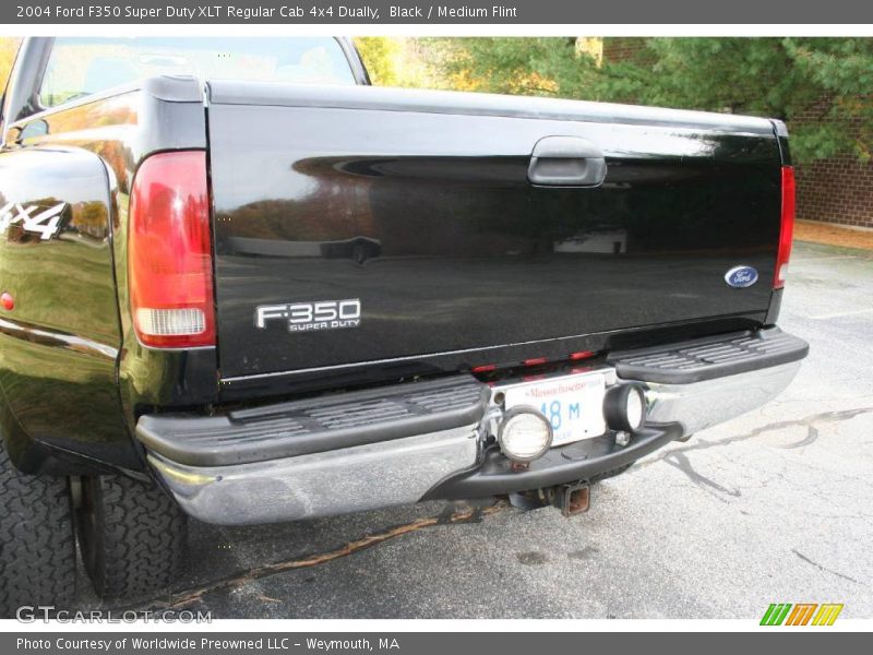 Black / Medium Flint 2004 Ford F350 Super Duty XLT Regular Cab 4x4 Dually