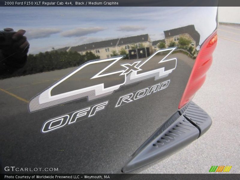  2000 F150 XLT Regular Cab 4x4 Logo