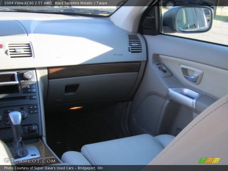 Black Sapphire Metallic / Taupe 2004 Volvo XC90 2.5T AWD