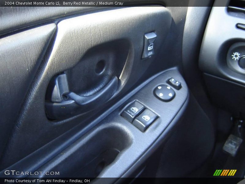 Berry Red Metallic / Medium Gray 2004 Chevrolet Monte Carlo LS