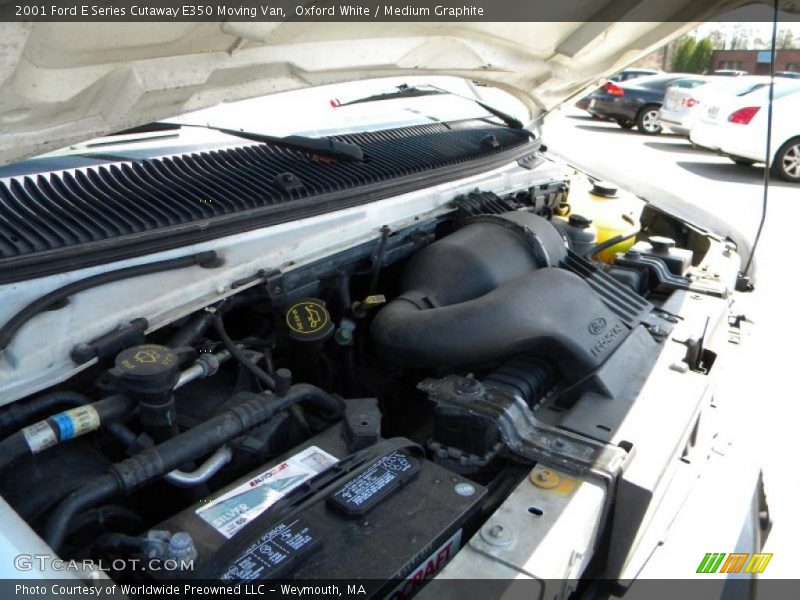 Oxford White / Medium Graphite 2001 Ford E Series Cutaway E350 Moving Van
