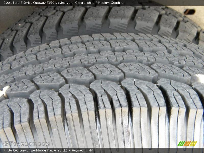 Oxford White / Medium Graphite 2001 Ford E Series Cutaway E350 Moving Van